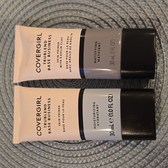 Covergirl TruBlend Base Business Primer - Moisturizing and Mattifying - Picture 2 of 6